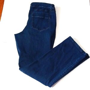Coldwater Creek Modern Fit Blue Jeans Sz.16. L.31".R.10".W.37" Straight Leg.EUC!